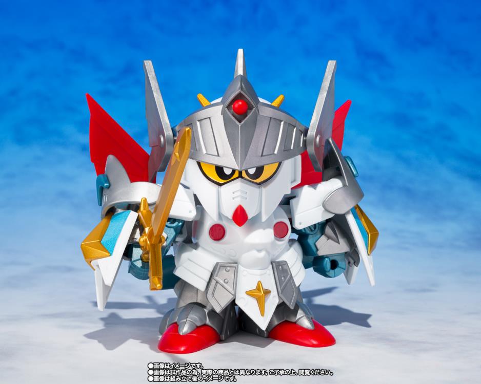 SD Gundam Gaiden: Kikoushin Densetsu Ganzo SD Gundam World Versal Knight Gundam Exclusive Model Kit Gallery Image 3