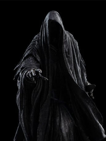 The Lord of the Rings Ringwraith at the Prancing Pony Limited Edition Statue Gallery Image 2