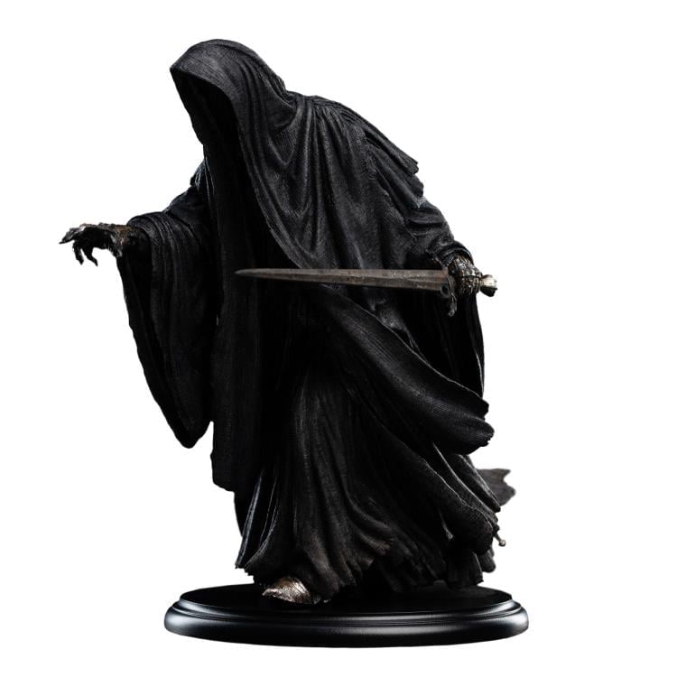 The Lord of the Rings Ringwraith at the Prancing Pony Limited Edition Statue Gallery Image 7