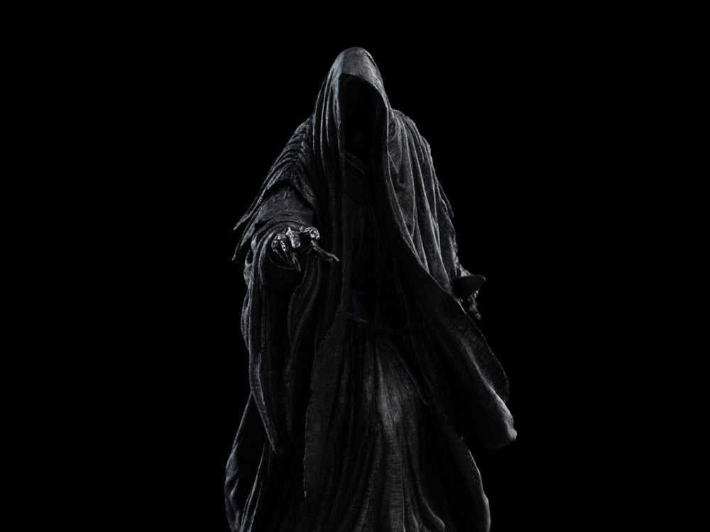 The Lord of the Rings Ringwraith at the Prancing Pony Limited Edition Statue Gallery Image 1