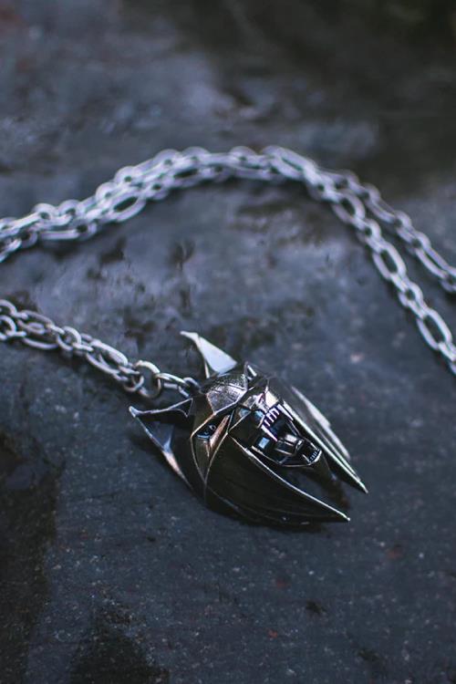The Witcher Lynx Medallion Replica Gallery Image 6