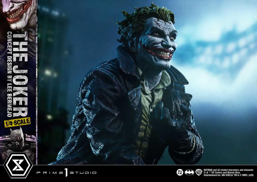 DC Comics Ultimate Premium Masterline The Joker (Concept Design by Lee Bermejo) (Deluxe Ver.) 1/4 Scale Statue Gallery Image 6