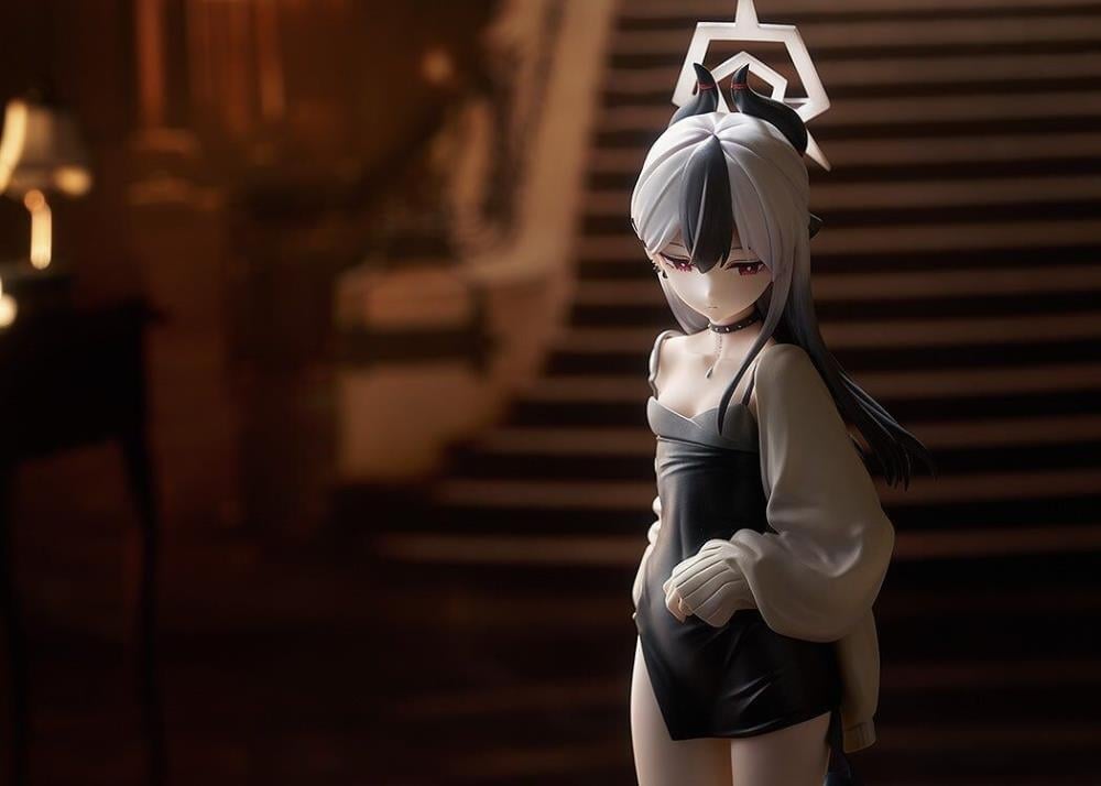 Blue Archive Kayoko (Dress) 1/7 Scale Figure Gallery Image 6