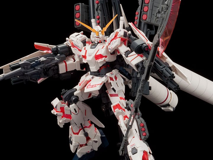 Mobile Suit Gundam Unicorn HGUC 1/144 Full Armor Unicorn Gundam (Destroy Mode) 1/144 Scale Model Kit Gallery Image 1