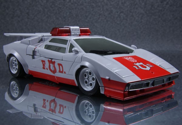 Transformers Masterpiece MP-14+ Red Alert (Anime Color Edition) Gallery Image 4