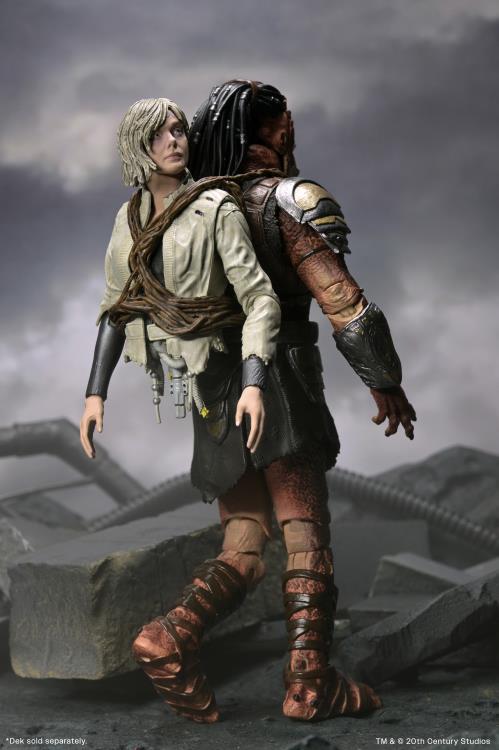 Predator: Badlands Ultimate Thia & Bud Action Figure Set Gallery Image 13