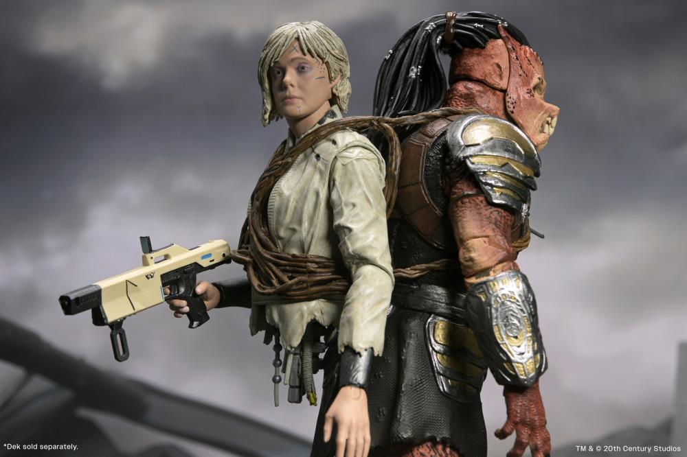 Predator: Badlands Ultimate Thia & Bud Action Figure Set Gallery Image 18