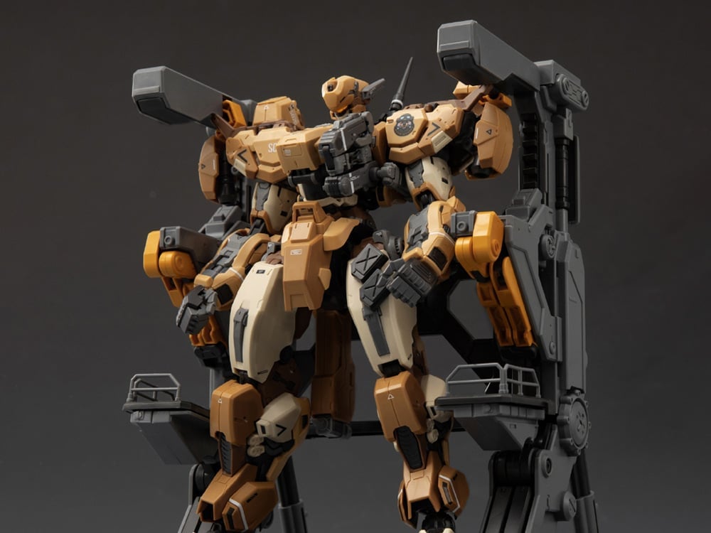 Blue Whale REA-03D Caracal Desert Tactics Mecha 1/100 Scale Model Kit Gallery Image 1
