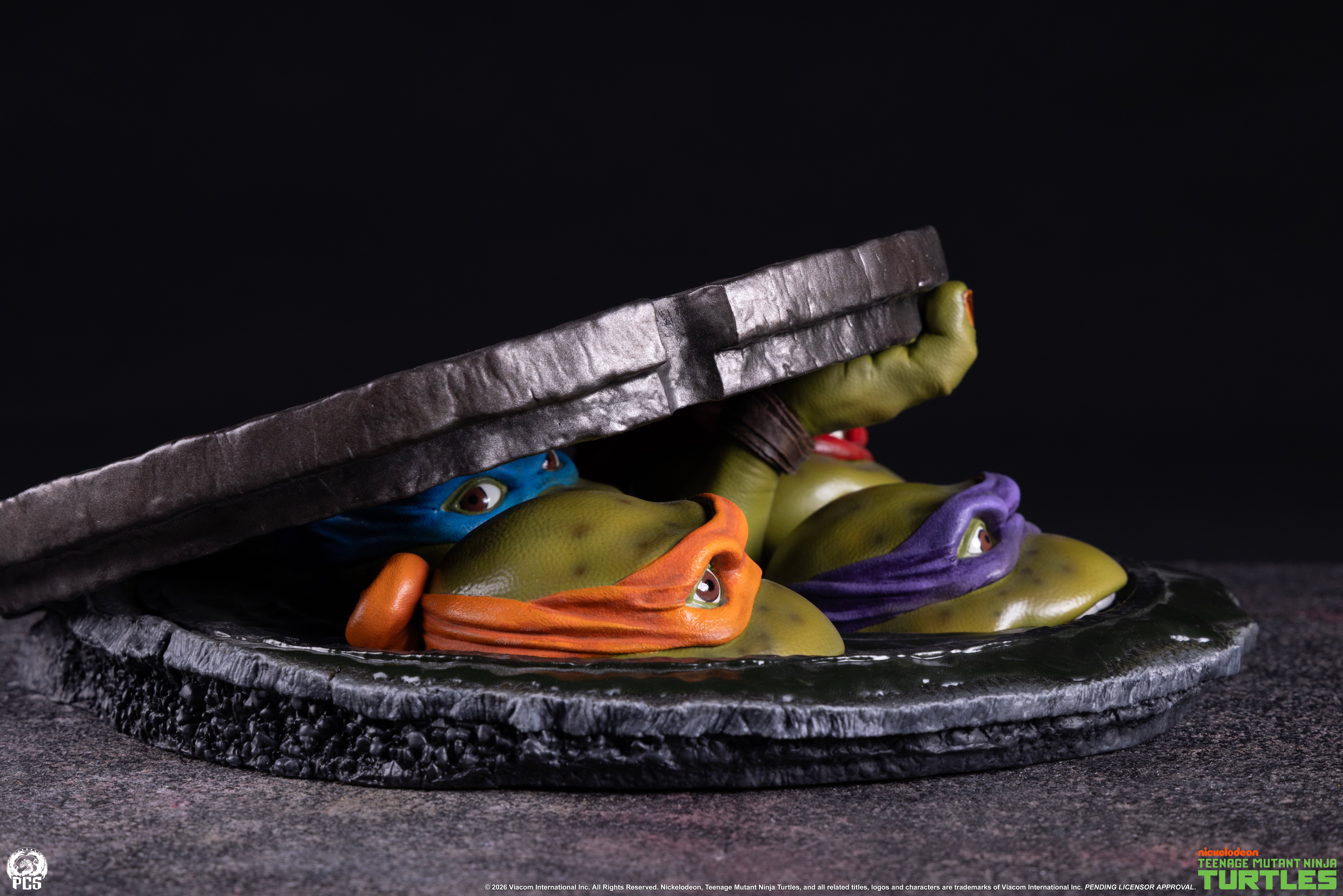 Teenage Mutant Ninja Turtles (1990) Underground (Tabletop Edition) 1/4 Scale Statue Gallery Image 10