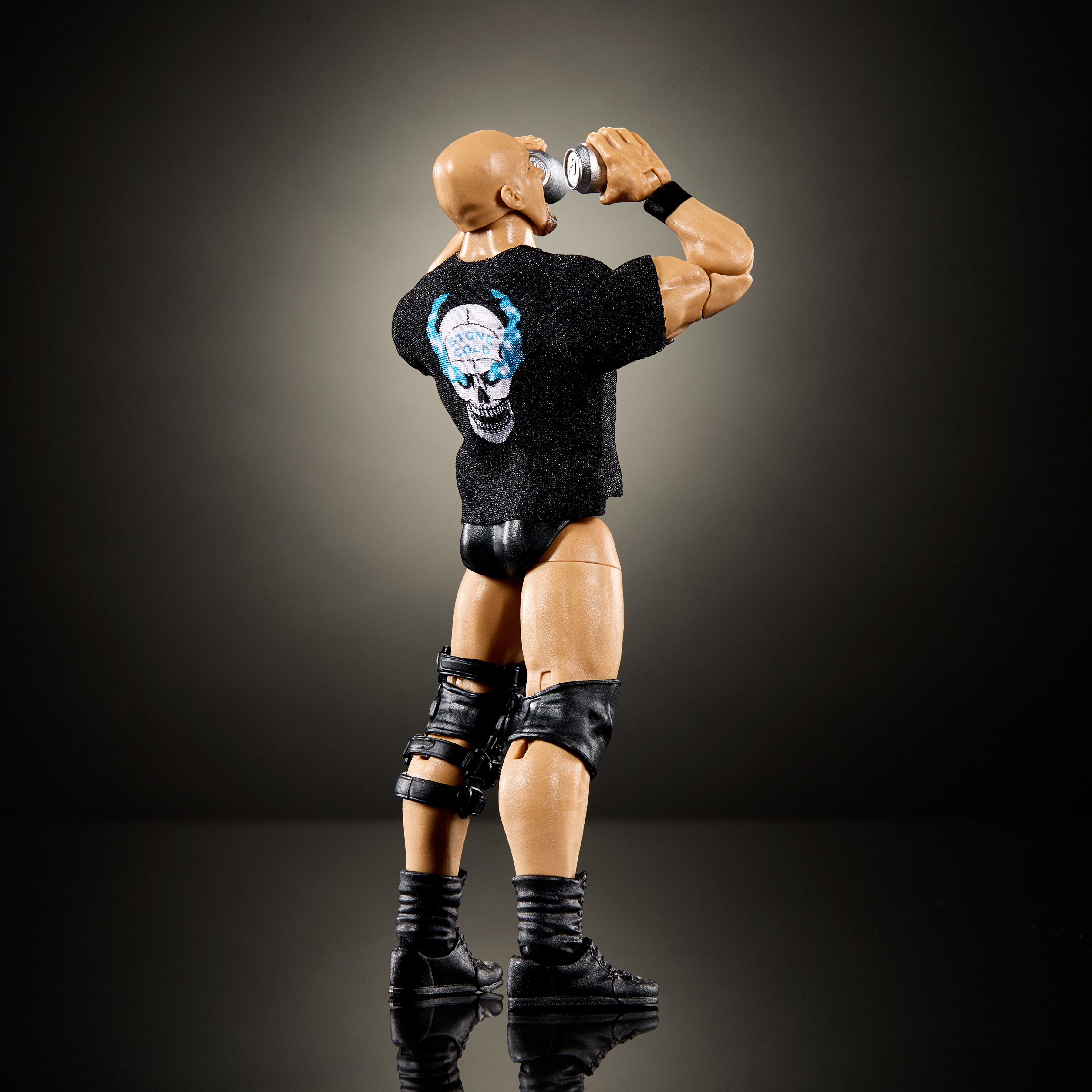 WWE Ultimate Edition 32 Stone Cold Steve Austin Action Figure Gallery Image 5
