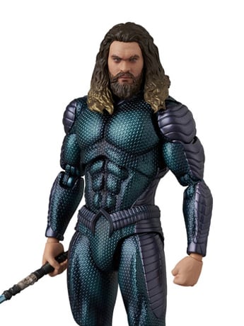 アメコミ MAFEX No.267 AQUAMAN GOLD & GREEN SUIT d Mafex No.267 MAFEX AQUAMAN (GOLD & GREEN SUIT) Action Figure