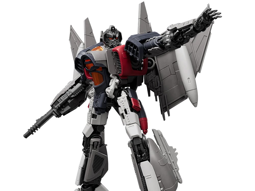 Transformers: Bumblebee Classic Class 25 Blitzwing Model Kit Gallery Image 1