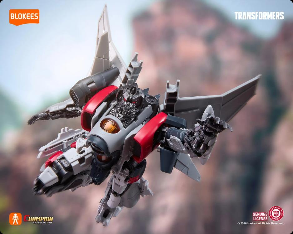 Transformers: Bumblebee Classic Class 25 Blitzwing Model Kit Gallery Image 12