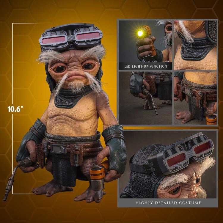Star Wars: The Mandalorian and Grogu LMS017 Minch (Anzellan Droidsmith) Life-Size Collectible Figure Gallery Image 15