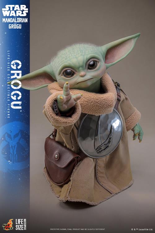 Star Wars: The Mandalorian and Grogu LMS016 Grogu Life-Size Collectible Figure Gallery Image 11