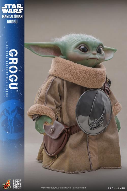 Star Wars: The Mandalorian and Grogu LMS016 Grogu Life-Size Collectible Figure Gallery Image 12