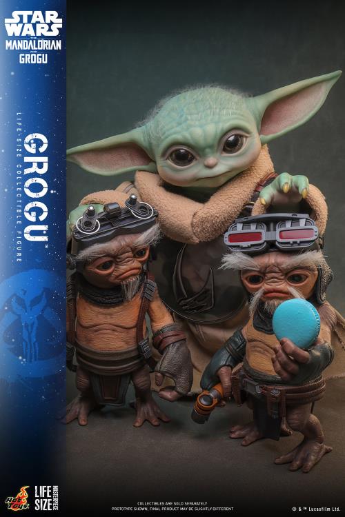 Star Wars: The Mandalorian and Grogu LMS016 Grogu Life-Size Collectible Figure Gallery Image 15