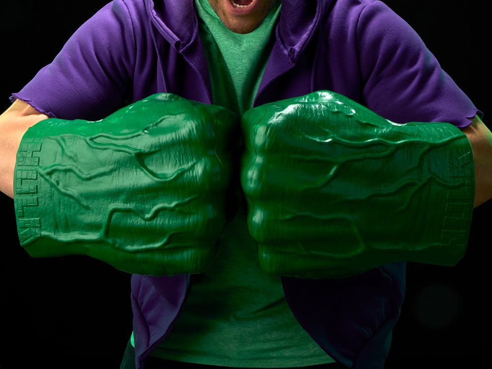 The Incredible Hulk Marvel Legends 1:1 Scale Electronic Hulk Hands