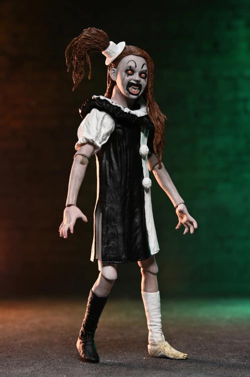 Terrifier 2 Ultimate Art the Clown & Little Pale Girl Action Figure Two-Pack Gallery Image 22