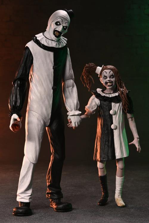Terrifier 2 Ultimate Art the Clown & Little Pale Girl Action Figure Two-Pack Gallery Image 3