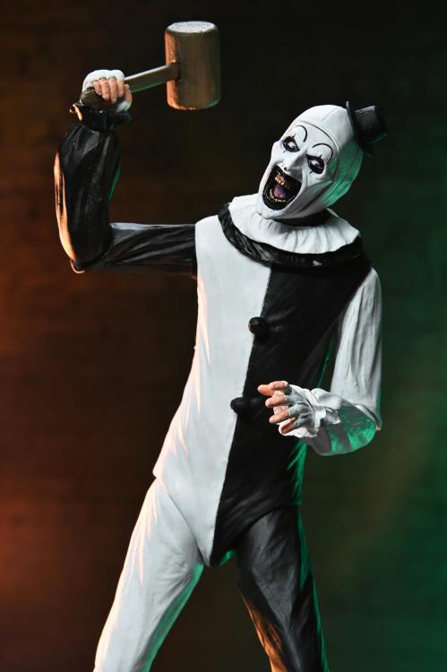 Terrifier 2 Ultimate Art the Clown & Little Pale Girl Action Figure Two-Pack Gallery Image 15