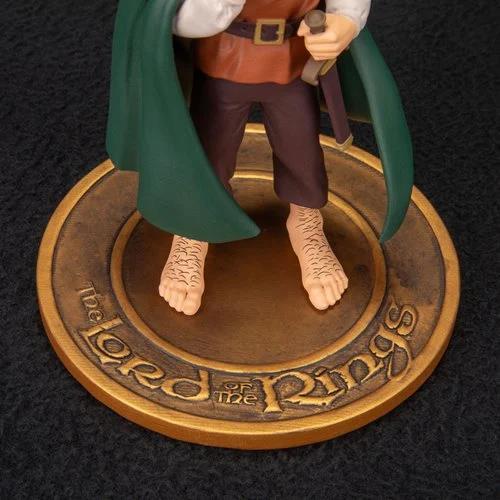 The Lord of the Rings Animated Film Figure Set Gallery Image 13