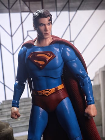 Superman Returns (2006) DC Multiverse Superman Action Figure Gallery Image 2
