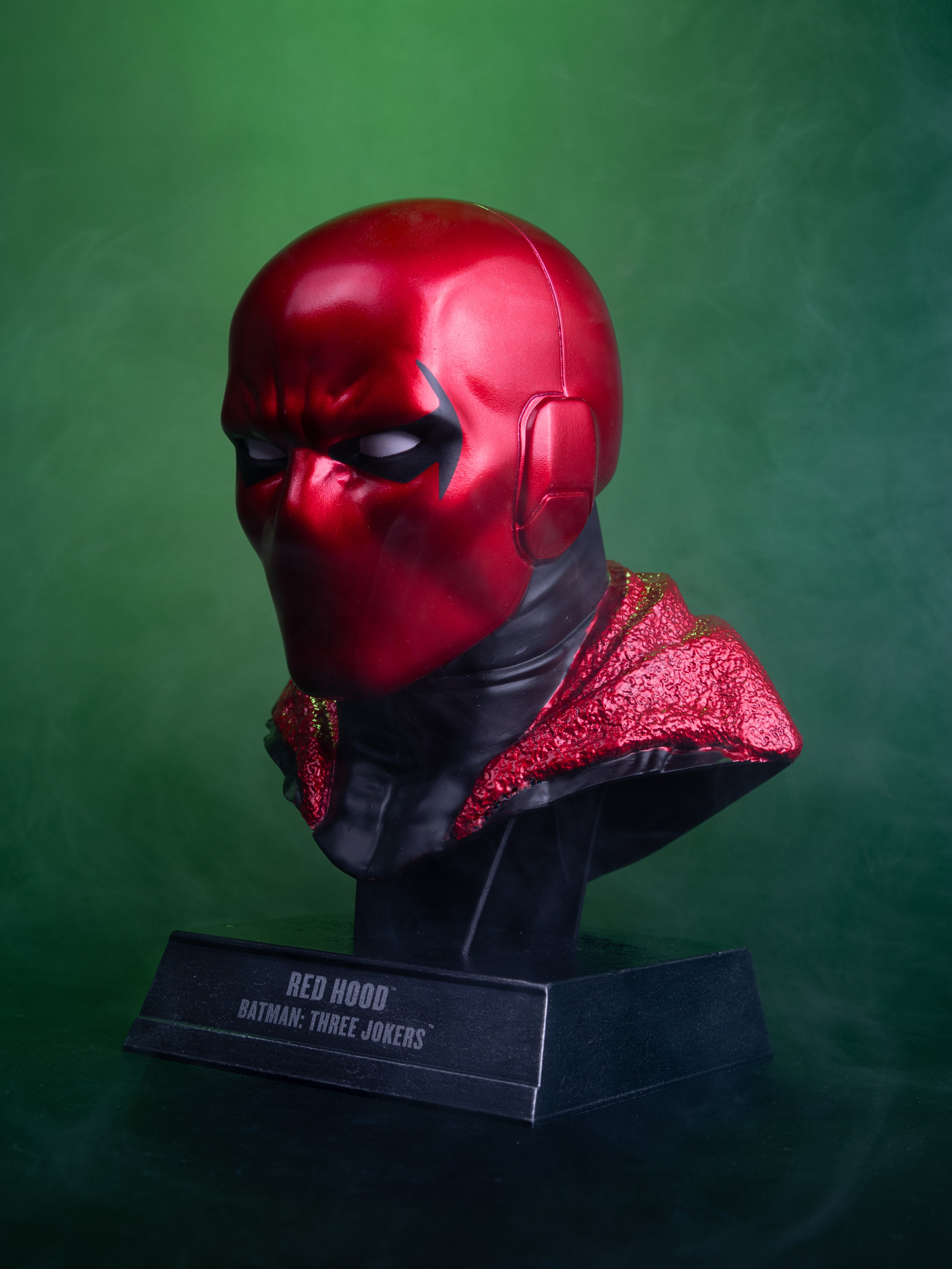 Batman: Three Jokers Red Hood Cowl 1/3 Scale Replica Gallery Image 5