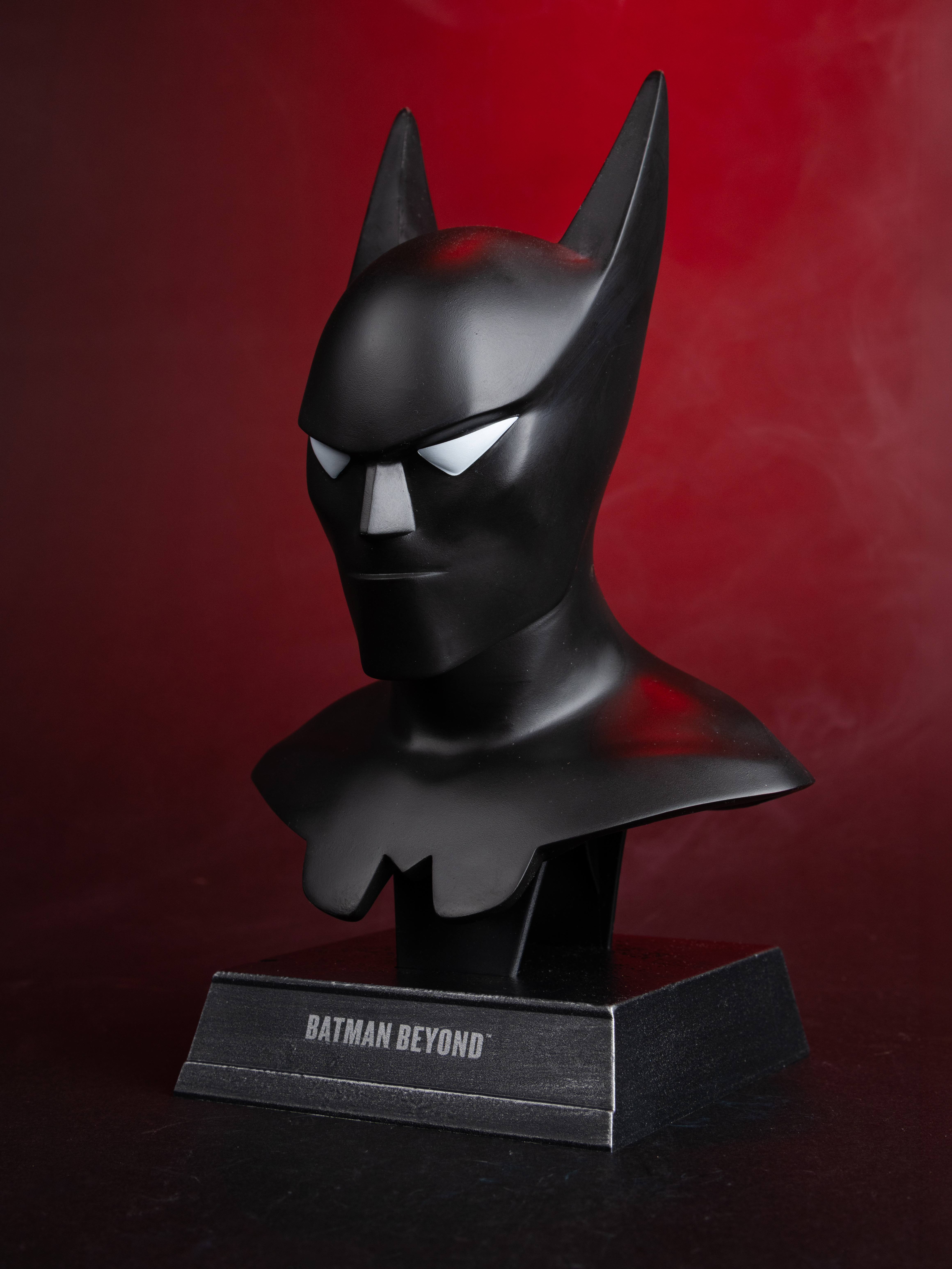 Batman Beyond Batman Cowl 1/3 Scale Replica Gallery Image 5