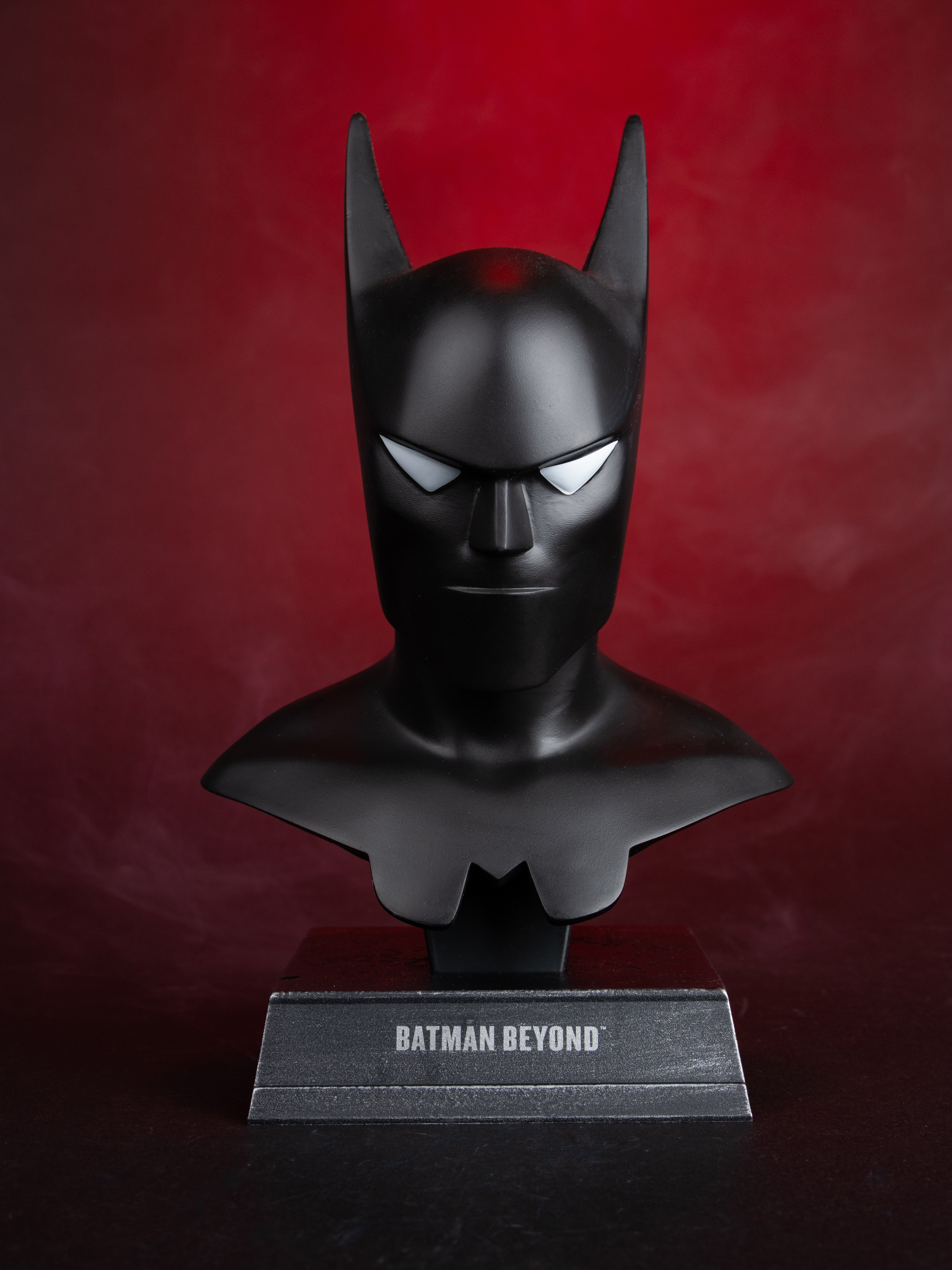 Batman Beyond Batman Cowl 1/3 Scale Replica Gallery Image 3