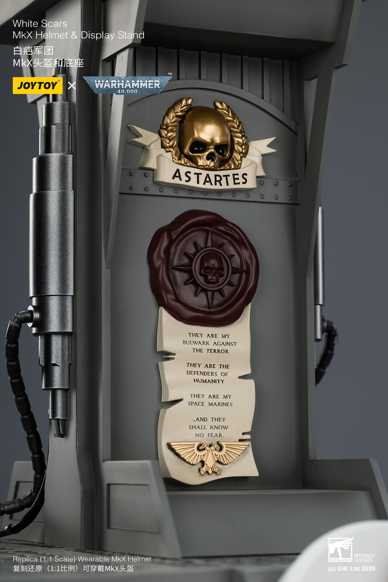 Warhammer 40,000 White Scars Mk X 1/1 Scale Helmet Replica with Display Stand Gallery Image 31