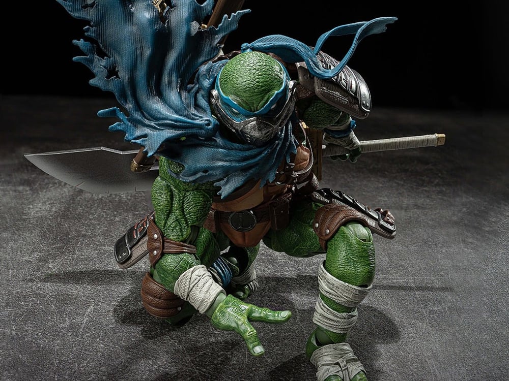 Teenage Mutant Ninja Turtles HB0103 Leonardo (Deluxe Ver.) Action