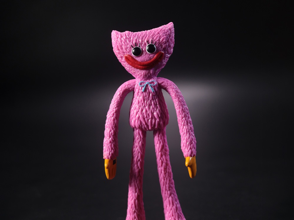 Poppy Playtime Kissy Missy 4.5-Inch Bendy Figure Gallery Image 1