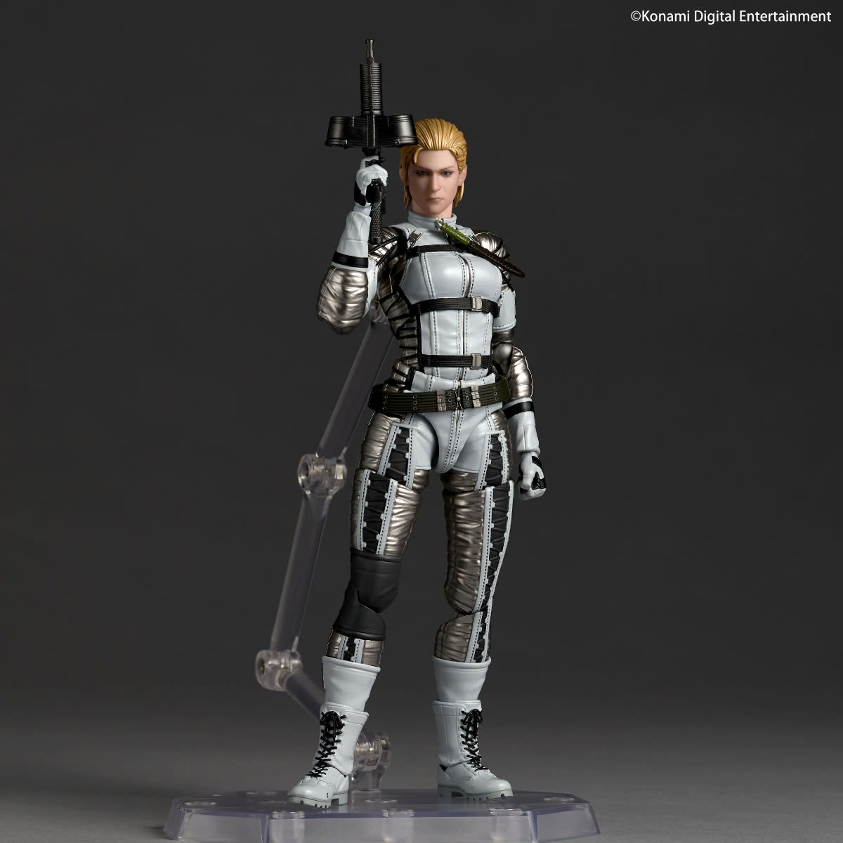 Metal Gear Solid Delta: Snake Eater Amazing Yamaguchi Revoltech NR117 The Boss Action Figure Gallery Image 4