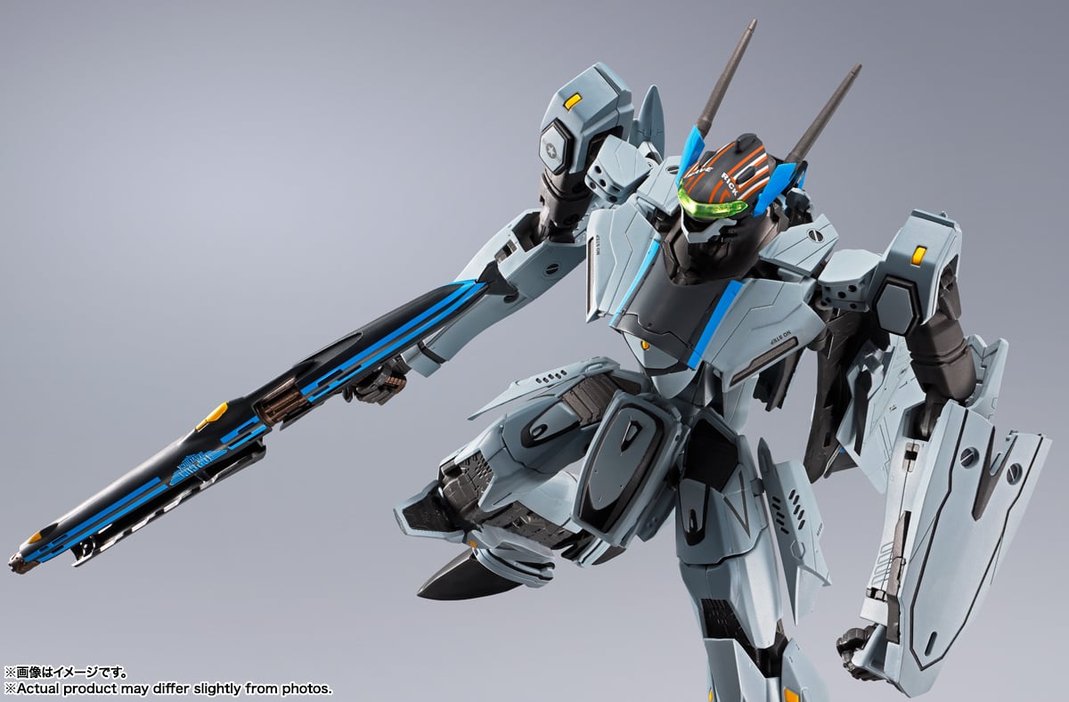 Macross Frontier DX Chogokin VF-25 Messiah Valkyrie (Top Gun: Maverick Ver.) Action Figure Gallery Image 11