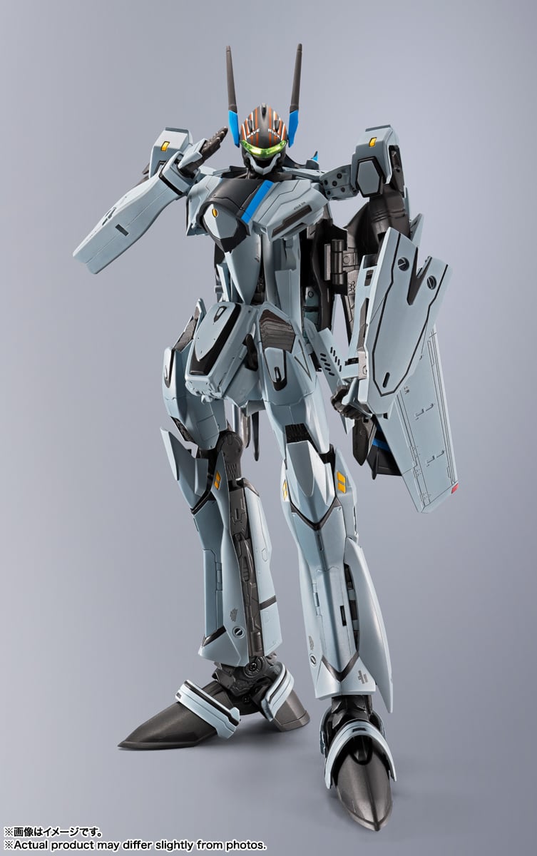 Macross Frontier DX Chogokin VF-25 Messiah Valkyrie (Top Gun: Maverick Ver.) Action Figure Gallery Image 10