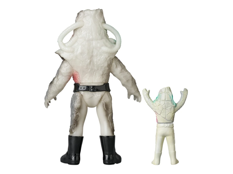 Kamen Rider Toei Retro Sofubi Collection Ghoster (New Glow-in-the-Dark Ver.) Vinyl Figure Set Gallery Image 4