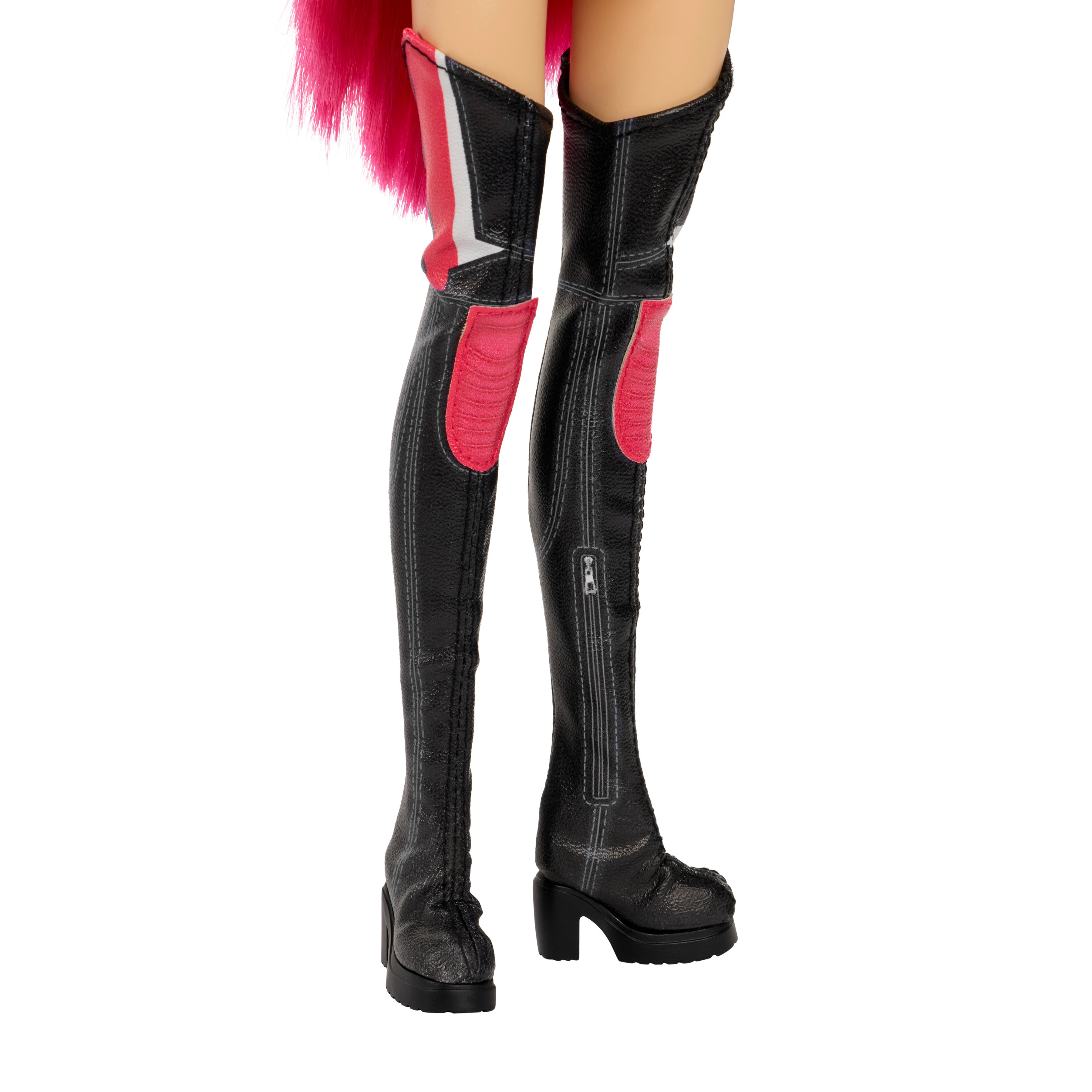 KPop Demon Hunters HUNTR/X Mira "How It's Done" Doll Gallery Image 7