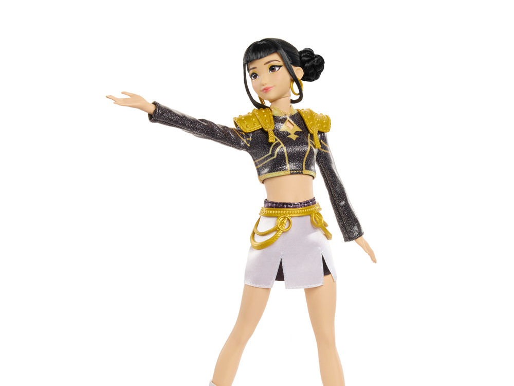 KPop Demon Hunters HUNTR/X Zoey "Golden" Singing Fashion Doll Gallery Image 1