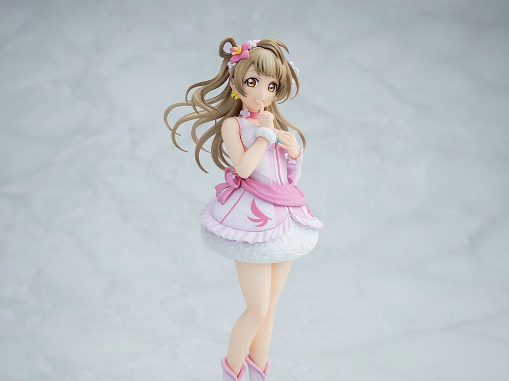 Love Live! School Idol Project KD Colle Kotori Minami (Bokutachi wa Hitotsu no Hikari Ver.) Figure Gallery Image 1