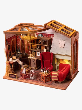 Harry Potter Gryffindor Common Room Craft Kit Set Gallery Image 2