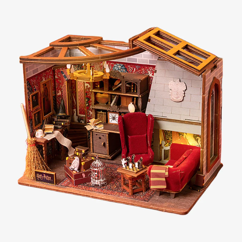 Harry Potter Gryffindor Common Room Craft Kit Set Gallery Image 3