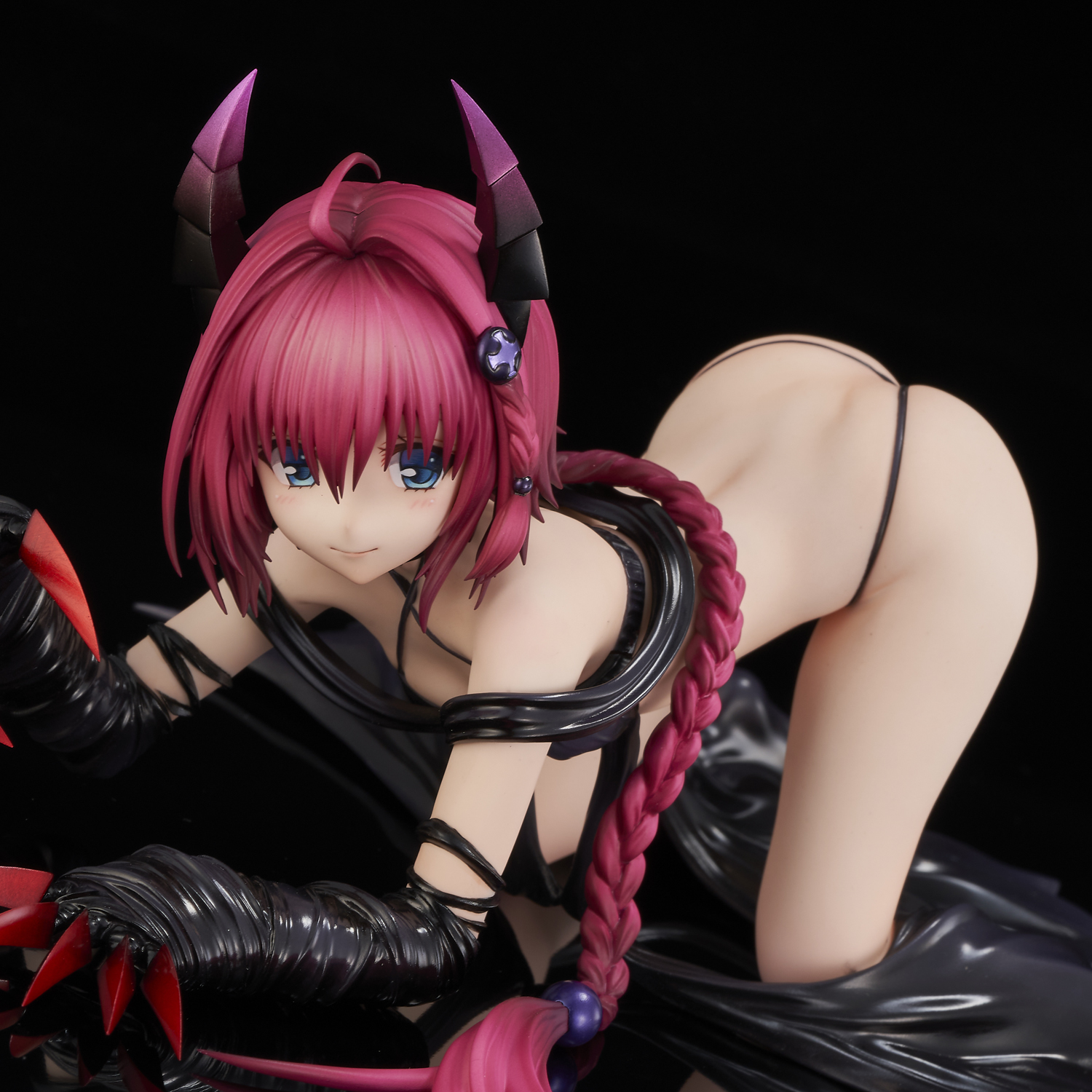 To Love-Ru Darkness Mea Kurosaki (Renewal Package Darkness Ver.) 1/6 Scale Figure Gallery Image 26