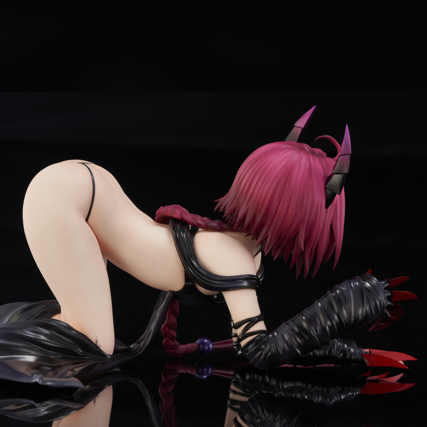 To Love-Ru Darkness Mea Kurosaki (Renewal Package Darkness Ver.) 1/6 Scale Figure Gallery Image 20