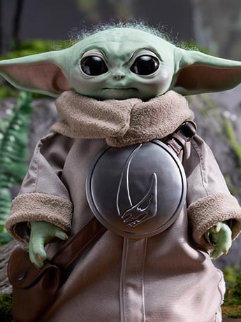 Star Wars: The Mandalorian and Grogu 1:1 Scale Electronic Ultimate Grogu (Launch Edition) Gallery Image 2