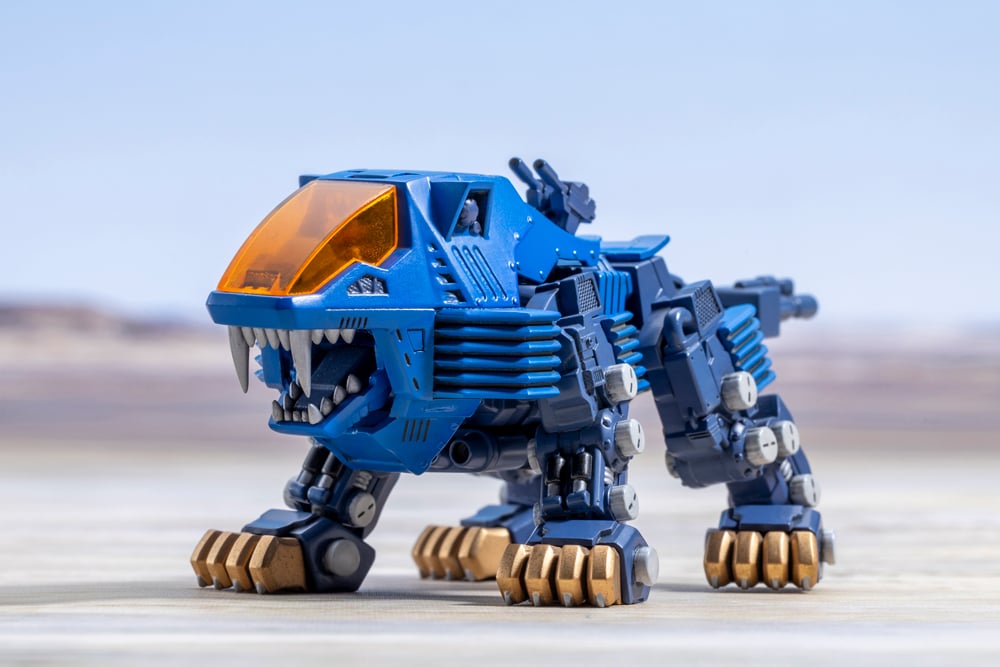 Zoids: Chaotic Century D-Style Shield Liger (Clear Parts Append) Model Kit Gallery Image 3