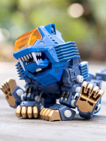 Zoids: Chaotic Century D-Style Shield Liger (Clear Parts Append) Model Kit Gallery Image 2
