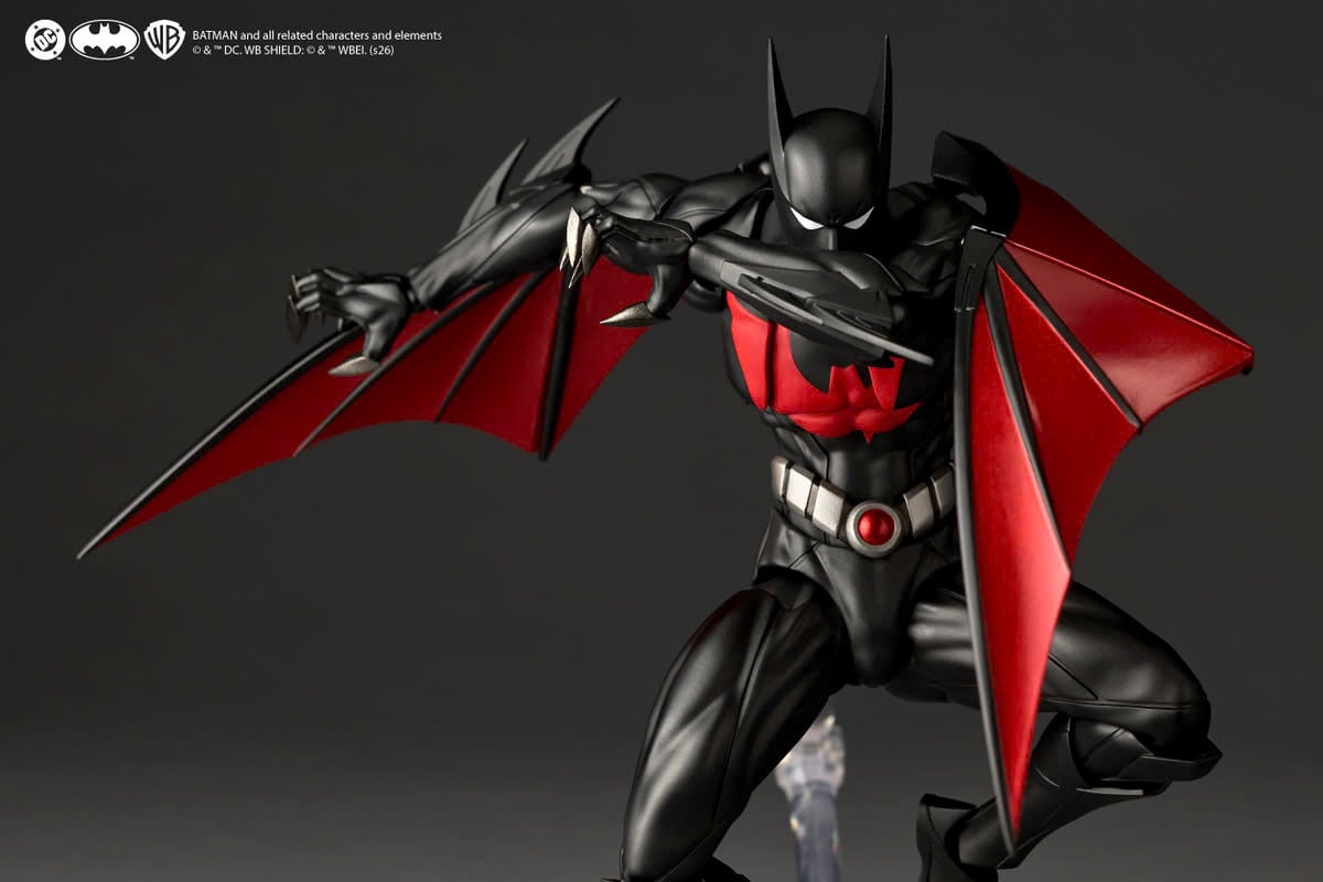 Batman Beyond Amazing Yamaguchi Revoltech NR128 Batman Action Figure Gallery Image 15