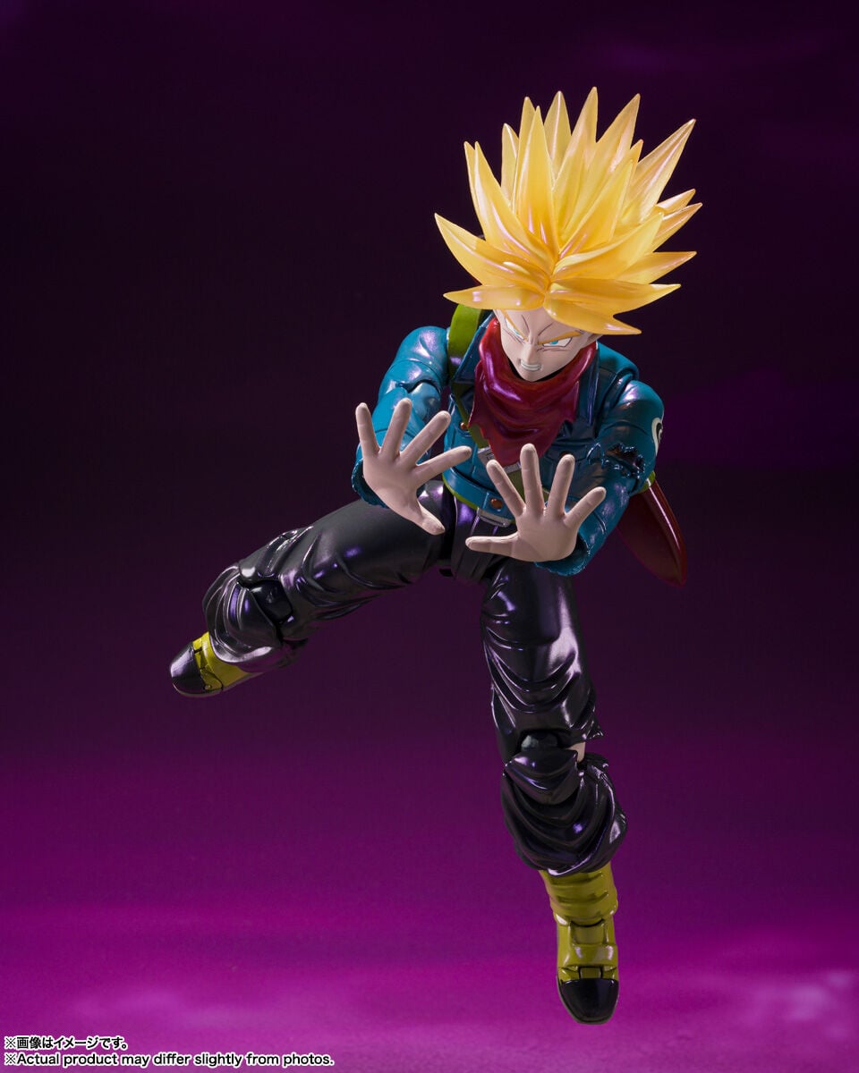 Dragon Ball Z S.H.Figuarts Super Saiyan Future Trunks (Exclusive Edition) Action Figure Gallery Image 5