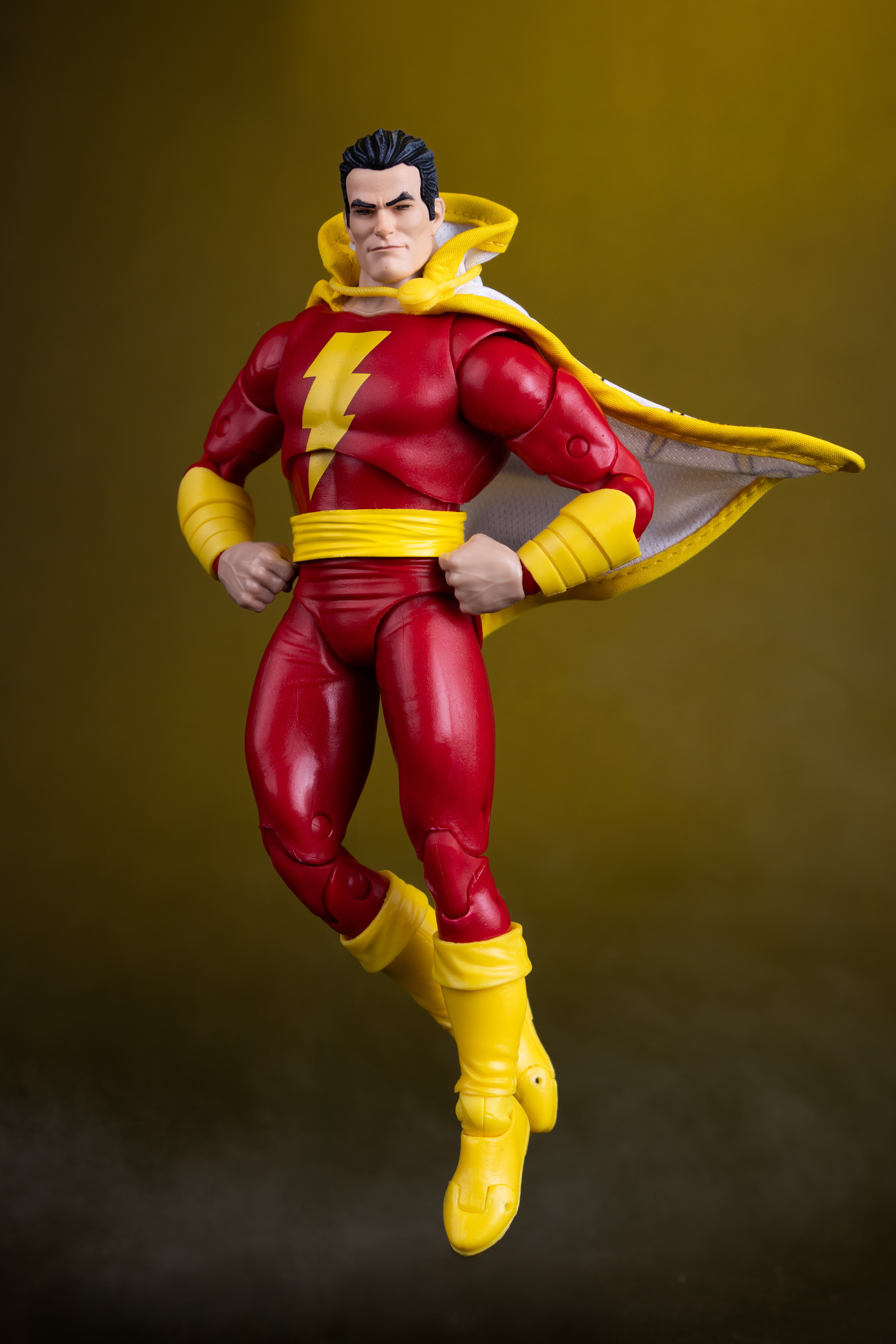 The Power of Shazam! DC Multiverse Shazam Action Figure Gallery Image 4